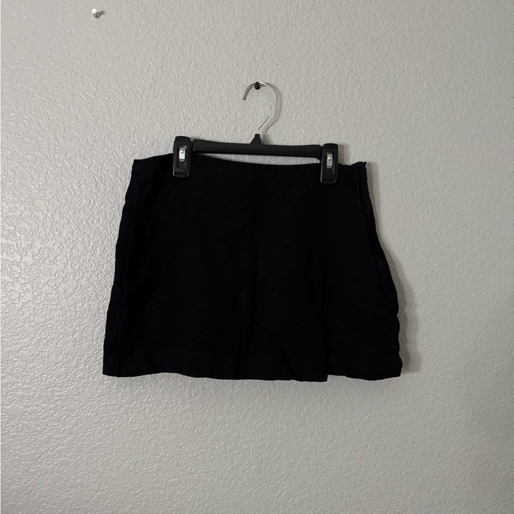 H&M Elegant Black Skirt